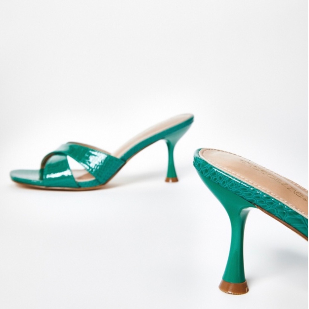 Lilia Heeled Sandal - Tropical Green - Picture 3 of 7